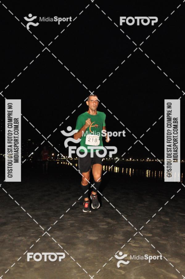 Buy your photos of the eventCorrida Noturna 5k Aniversario de So Vicente on Fotop