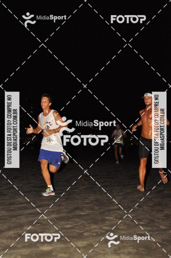 Achetez vos photos de l'vnementCorrida Noturna 5k Aniversario de So Vicente sur Fotop