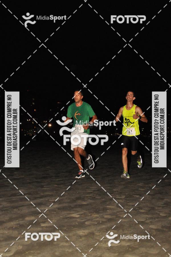 Achetez vos photos de l'vnementCorrida Noturna 5k Aniversario de So Vicente sur Fotop