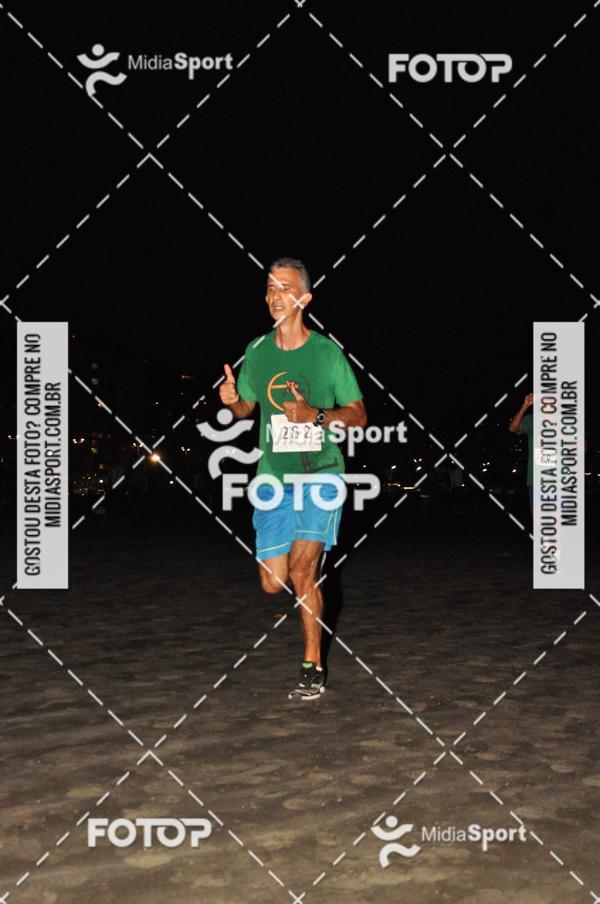 Achetez vos photos de l'vnementCorrida Noturna 5k Aniversario de So Vicente sur Fotop