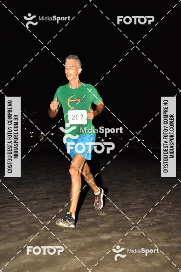 Achetez vos photos de l'vnementCorrida Noturna 5k Aniversario de So Vicente sur Fotop