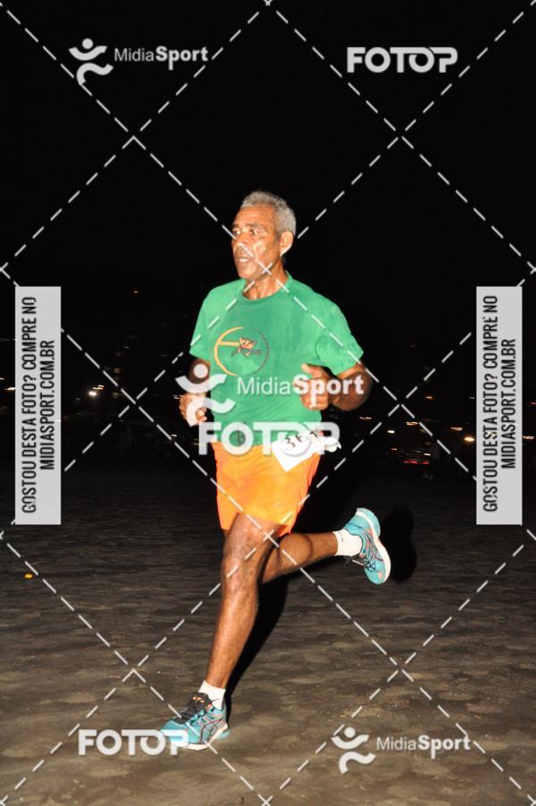 Achetez vos photos de l'vnementCorrida Noturna 5k Aniversario de So Vicente sur Fotop