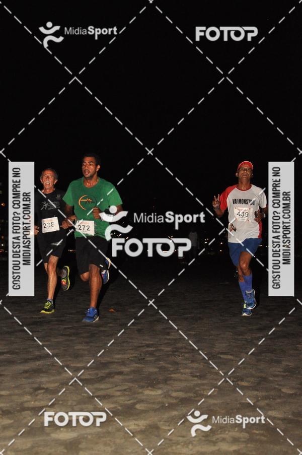 Achetez vos photos de l'vnementCorrida Noturna 5k Aniversario de So Vicente sur Fotop