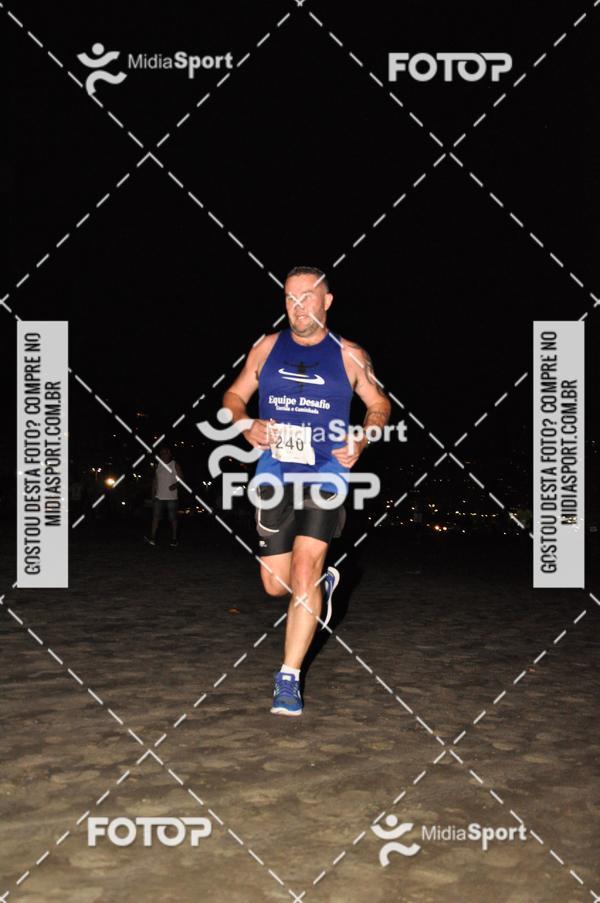 Achetez vos photos de l'vnementCorrida Noturna 5k Aniversario de So Vicente sur Fotop