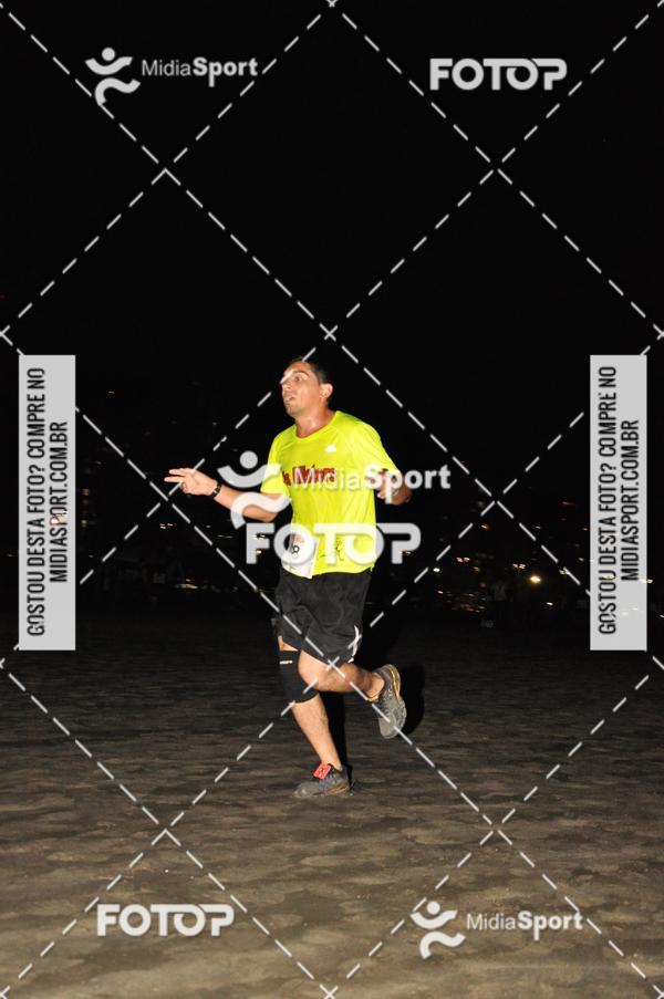 Achetez vos photos de l'vnementCorrida Noturna 5k Aniversario de So Vicente sur Fotop