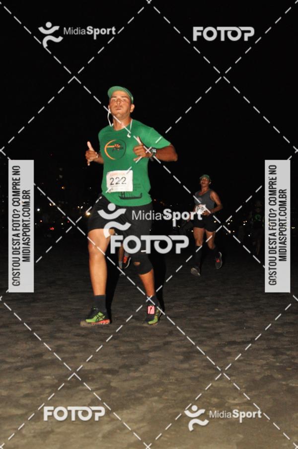 Achetez vos photos de l'vnementCorrida Noturna 5k Aniversario de So Vicente sur Fotop