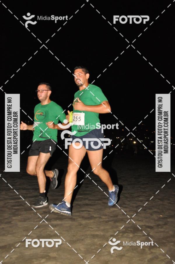 Achetez vos photos de l'vnementCorrida Noturna 5k Aniversario de So Vicente sur Fotop