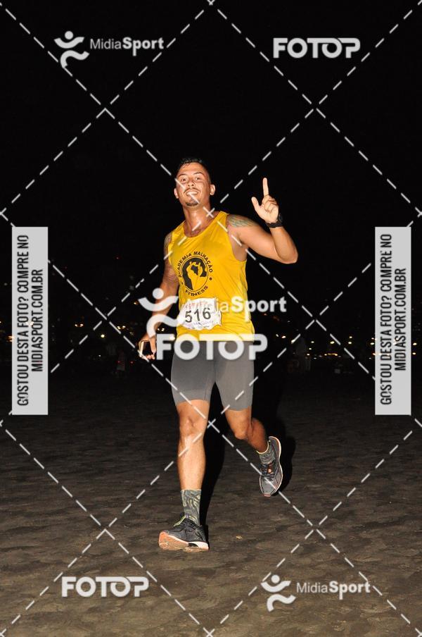 Achetez vos photos de l'vnementCorrida Noturna 5k Aniversario de So Vicente sur Fotop