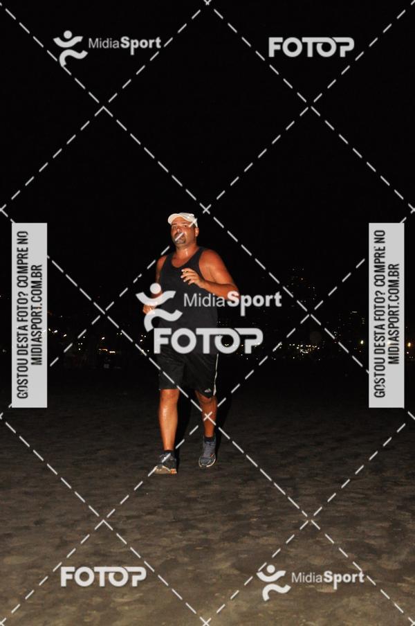 Compra tus fotos del eventoCorrida Noturna 5k Aniversario de So Vicente En Fotop