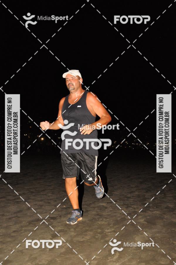 Compra tus fotos del eventoCorrida Noturna 5k Aniversario de So Vicente En Fotop