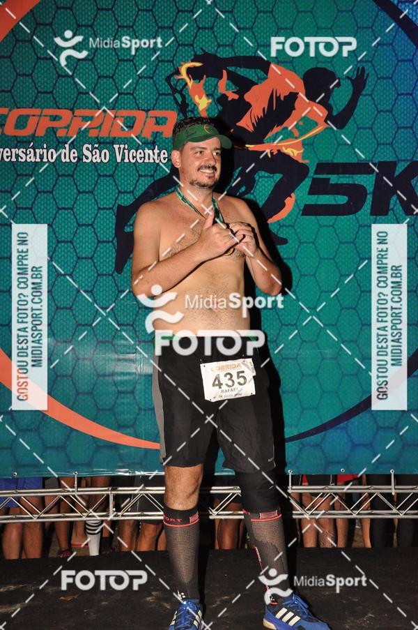 Compra tus fotos del eventoCorrida Noturna 5k Aniversario de So Vicente En Fotop