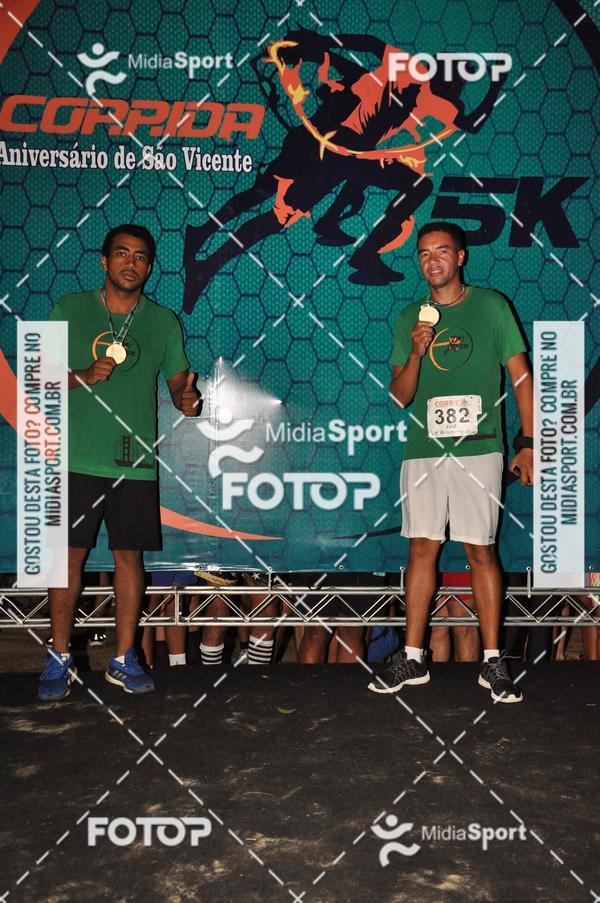 Compra tus fotos del eventoCorrida Noturna 5k Aniversario de So Vicente En Fotop