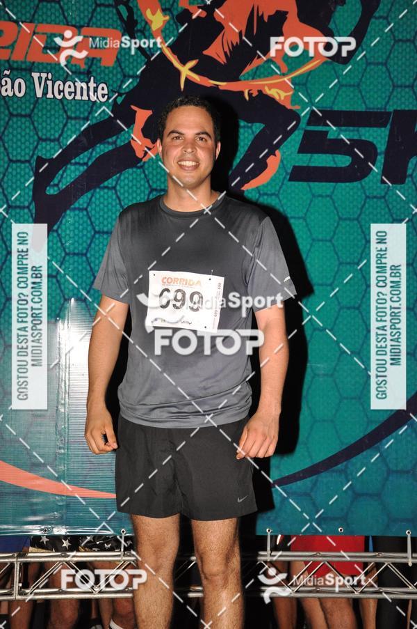 Compra tus fotos del eventoCorrida Noturna 5k Aniversario de So Vicente En Fotop