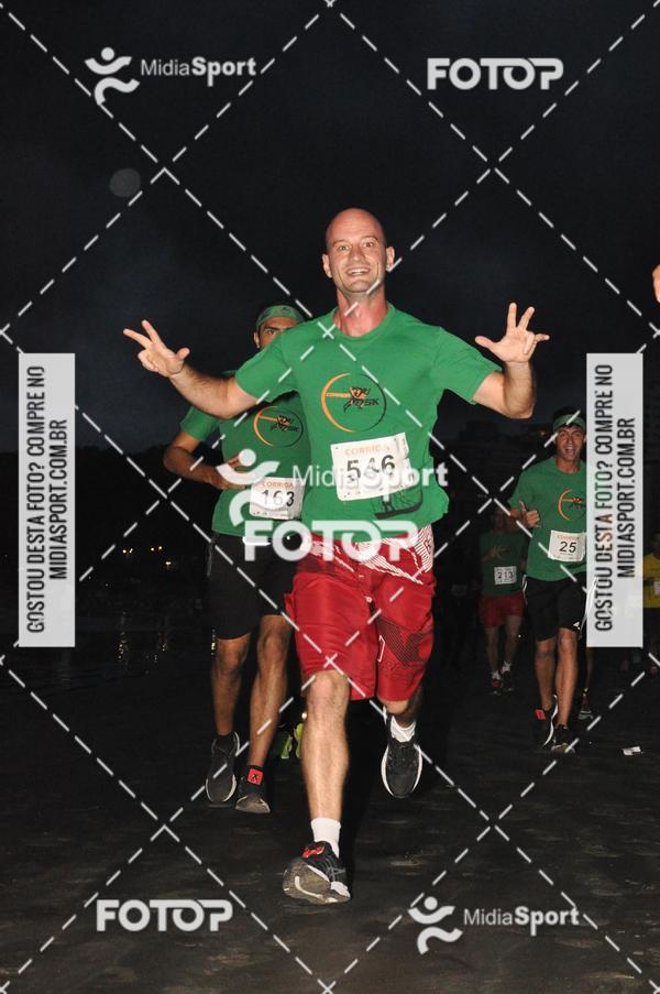 Buy your photos of the eventCorrida Noturna 5k Aniversario de So Vicente on Fotop