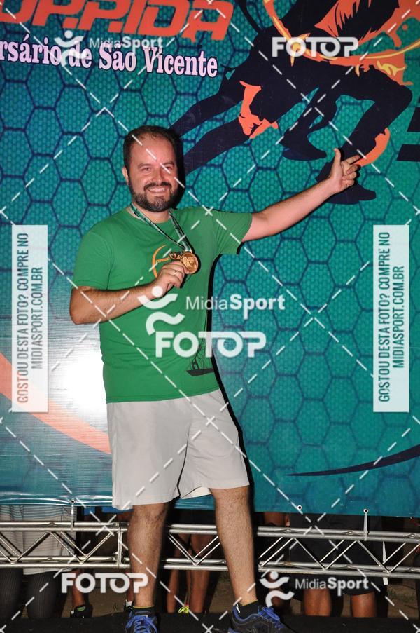 Compra tus fotos del eventoCorrida Noturna 5k Aniversario de So Vicente En Fotop