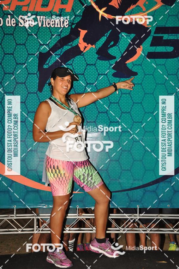 Compra tus fotos del eventoCorrida Noturna 5k Aniversario de So Vicente En Fotop