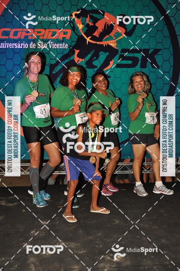 Compra tus fotos del eventoCorrida Noturna 5k Aniversario de So Vicente En Fotop