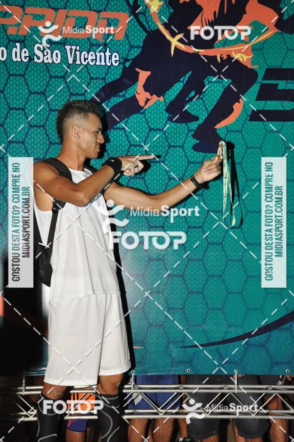 Compra tus fotos del eventoCorrida Noturna 5k Aniversario de So Vicente En Fotop