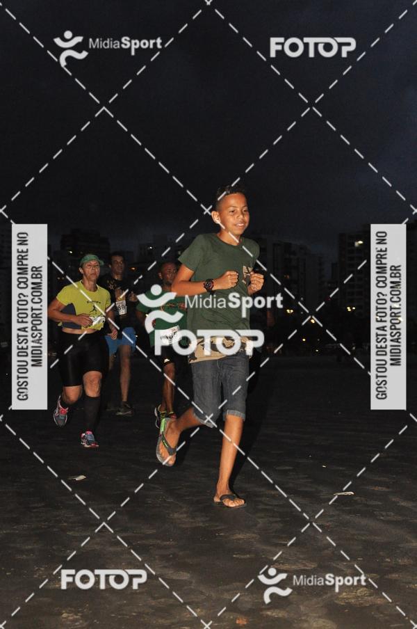 Buy your photos of the eventCorrida Noturna 5k Aniversario de So Vicente on Fotop