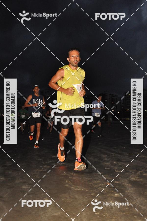 Compra tus fotos del eventoCorrida Noturna 5k Aniversario de So Vicente En Fotop