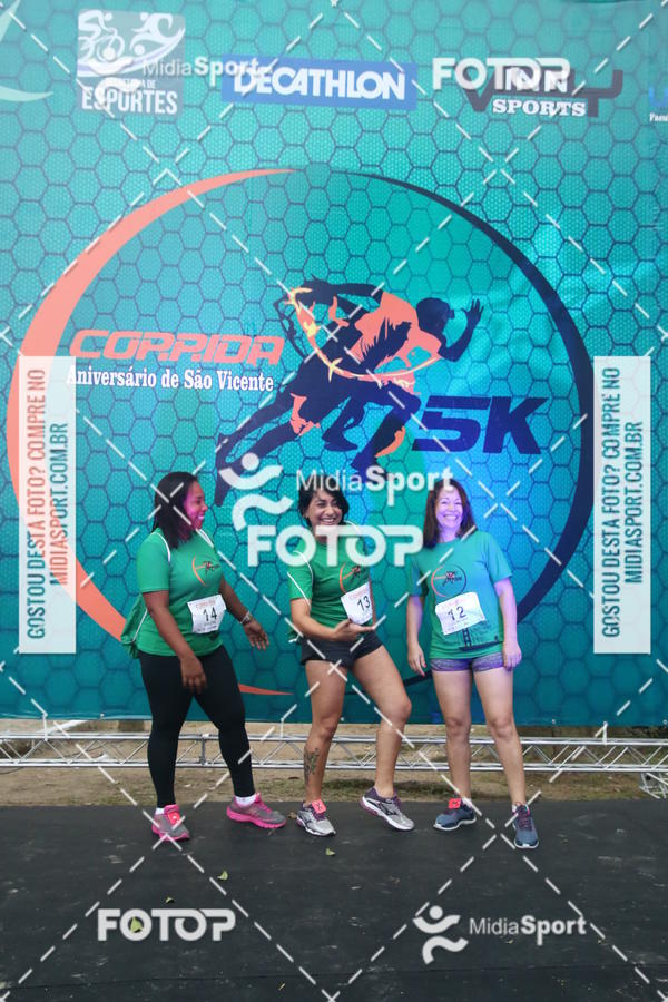 Buy your photos of the eventCorrida Noturna 5k Aniversario de So Vicente on Fotop