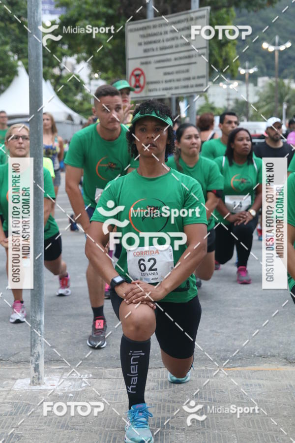 Compra tus fotos del eventoCorrida Noturna 5k Aniversario de So Vicente En Fotop