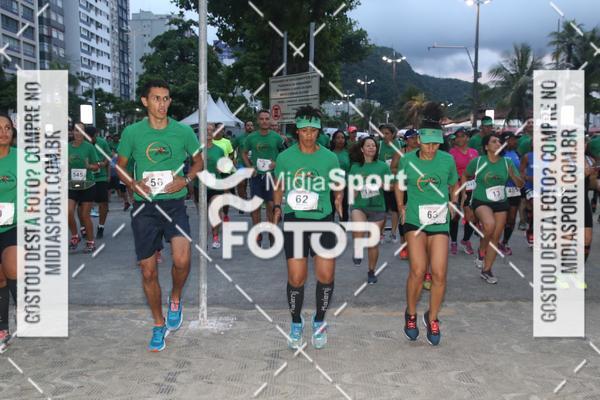 Compra tus fotos del eventoCorrida Noturna 5k Aniversario de So Vicente En Fotop