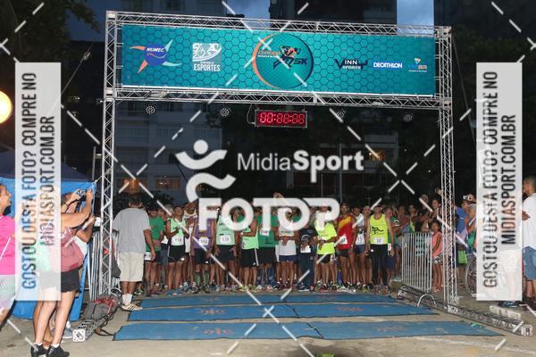 Compra tus fotos del eventoCorrida Noturna 5k Aniversario de So Vicente En Fotop