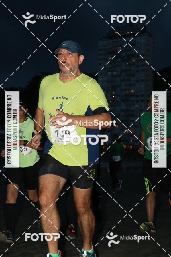 Buy your photos of the eventCorrida Noturna 5k Aniversario de So Vicente on Fotop