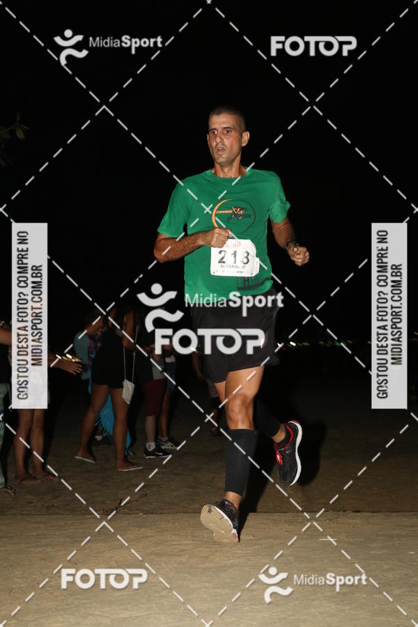 Buy your photos of the eventCorrida Noturna 5k Aniversario de So Vicente on Fotop