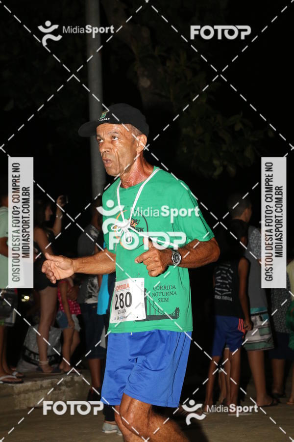 Buy your photos of the eventCorrida Noturna 5k Aniversario de So Vicente on Fotop