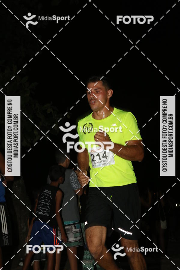 Buy your photos of the eventCorrida Noturna 5k Aniversario de So Vicente on Fotop