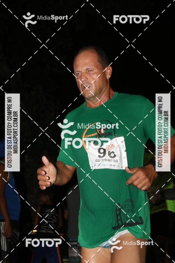 Buy your photos of the eventCorrida Noturna 5k Aniversario de So Vicente on Fotop