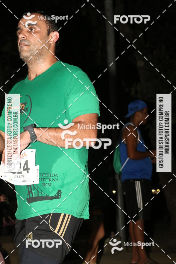 Buy your photos of the eventCorrida Noturna 5k Aniversario de So Vicente on Fotop