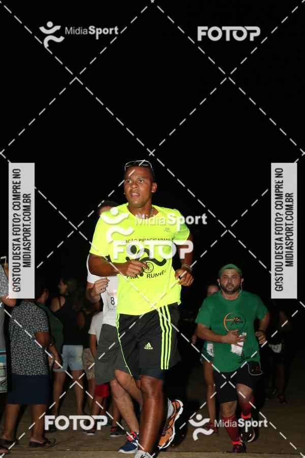 Buy your photos of the eventCorrida Noturna 5k Aniversario de So Vicente on Fotop