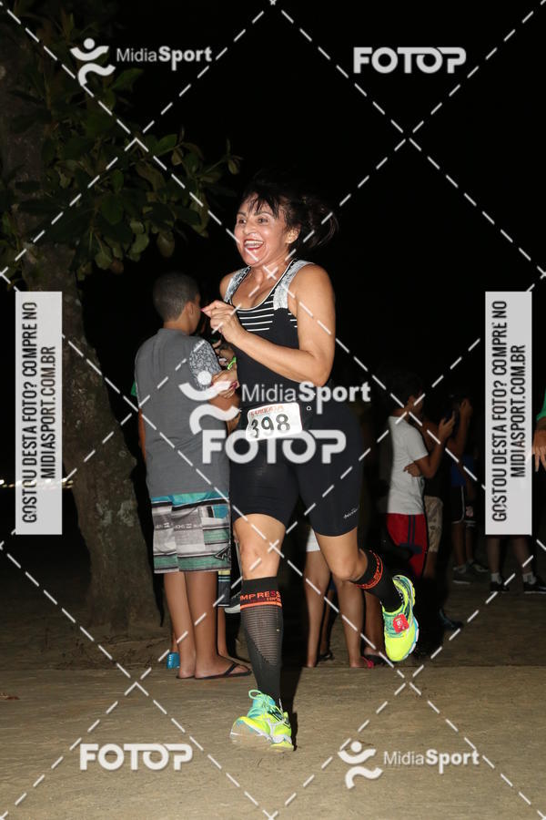 Buy your photos of the eventCorrida Noturna 5k Aniversario de So Vicente on Fotop