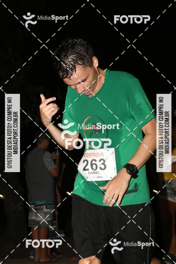 Buy your photos of the eventCorrida Noturna 5k Aniversario de So Vicente on Fotop