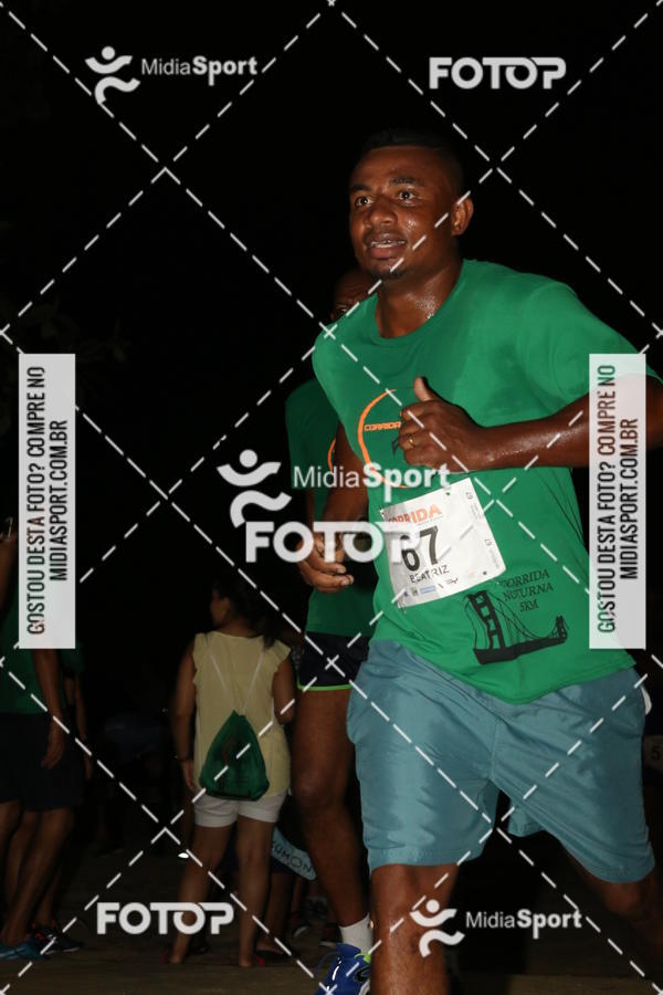 Buy your photos of the eventCorrida Noturna 5k Aniversario de So Vicente on Fotop
