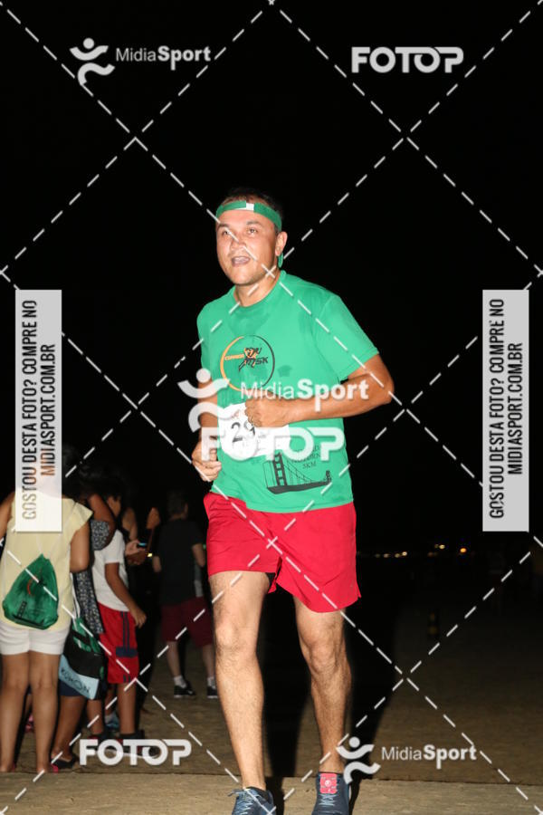 Buy your photos of the eventCorrida Noturna 5k Aniversario de So Vicente on Fotop