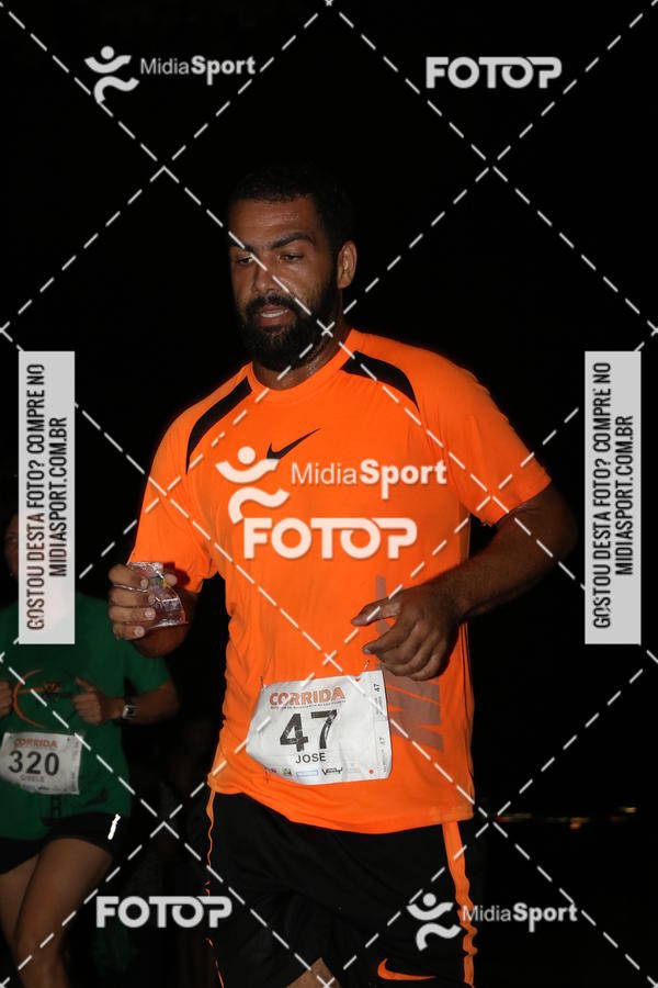 Buy your photos of the eventCorrida Noturna 5k Aniversario de So Vicente on Fotop