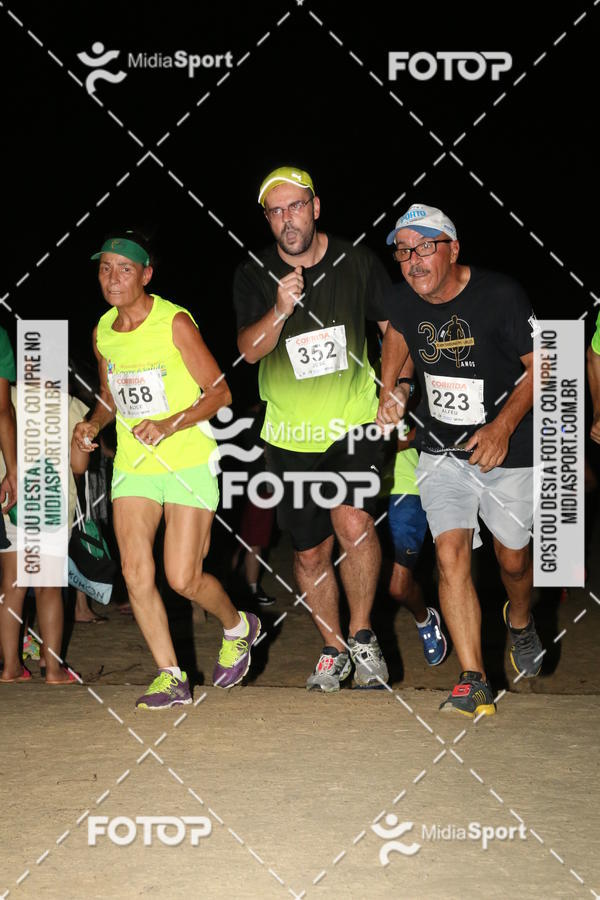 Buy your photos of the eventCorrida Noturna 5k Aniversario de So Vicente on Fotop
