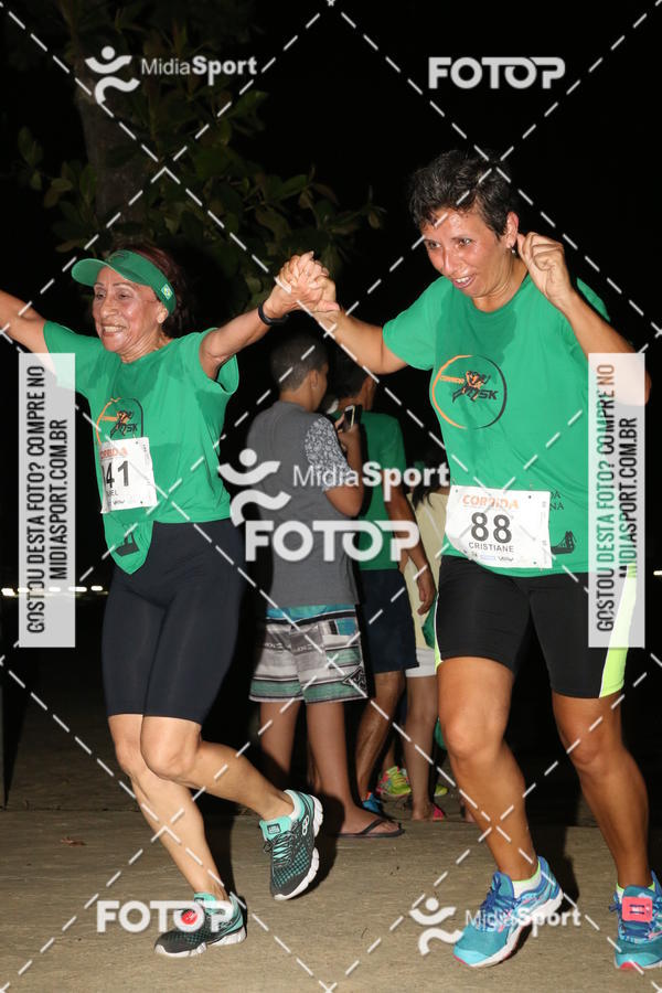 Buy your photos of the eventCorrida Noturna 5k Aniversario de So Vicente on Fotop