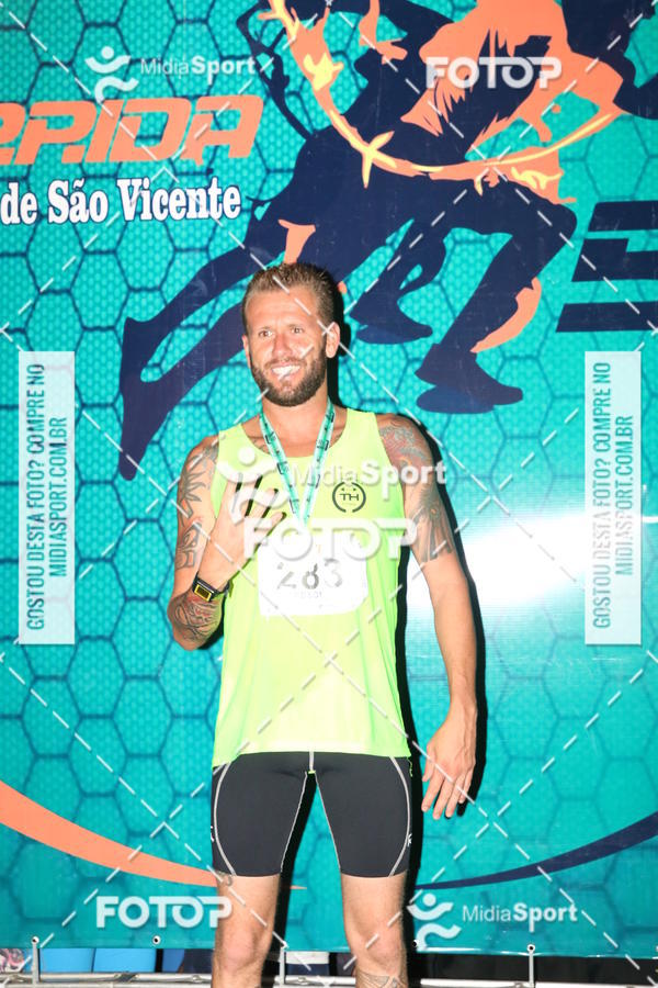 Buy your photos of the eventCorrida Noturna 5k Aniversario de So Vicente on Fotop