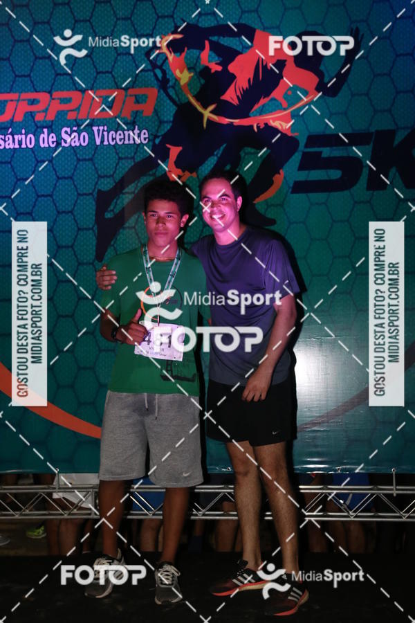 Buy your photos of the eventCorrida Noturna 5k Aniversario de So Vicente on Fotop