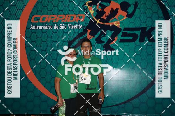 Buy your photos of the eventCorrida Noturna 5k Aniversario de So Vicente on Fotop
