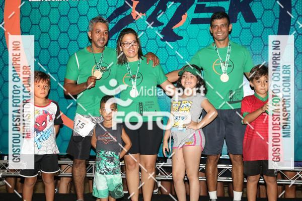 Compra tus fotos del eventoCorrida Noturna 5k Aniversario de So Vicente En Fotop