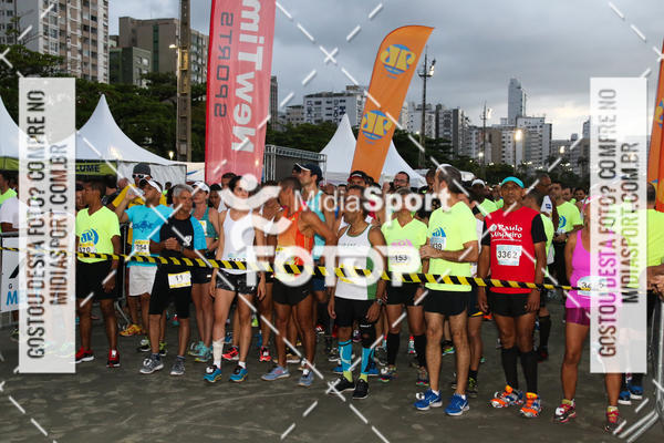 Buy your photos of the eventJovem Pan Night Run 2018 on Fotop