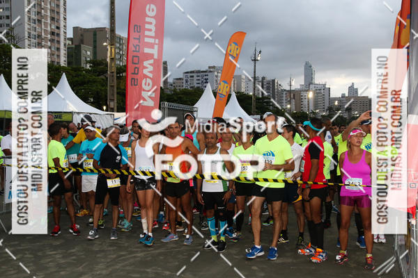 Buy your photos of the eventJovem Pan Night Run 2018 on Fotop