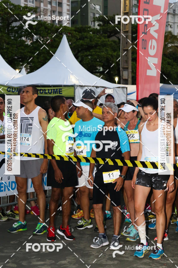 Buy your photos of the eventJovem Pan Night Run 2018 on Fotop