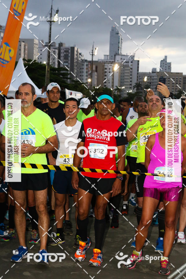 Buy your photos of the eventJovem Pan Night Run 2018 on Fotop